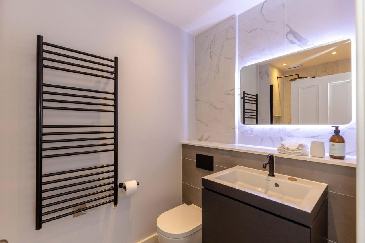 Dragon Suites - Ladon Suite - 2 Bed City Centre Luxury Apartment 에든버러 외부 사진